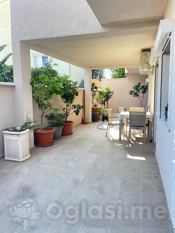 Porodična kuća 220m2 - Bar - Šušanj