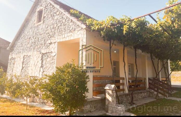 Porodična kuća 60m2 - Podgorica - Bistrice