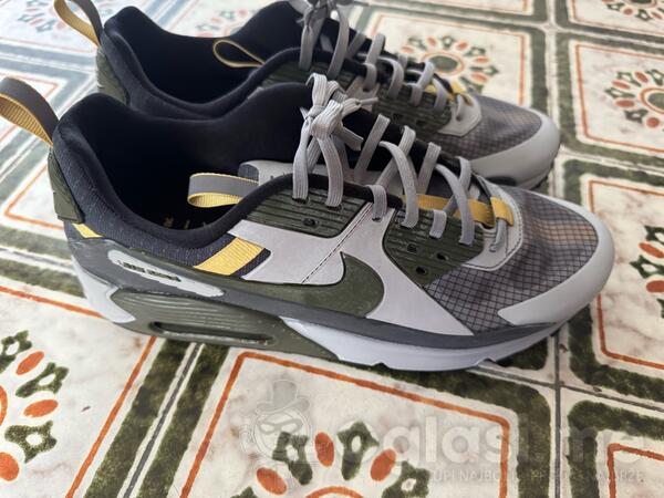 Nike 90