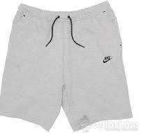 prodajem nike tech sorc u sivoj boji nosen je 3-4 puta u odlicnom je stanju kao nov