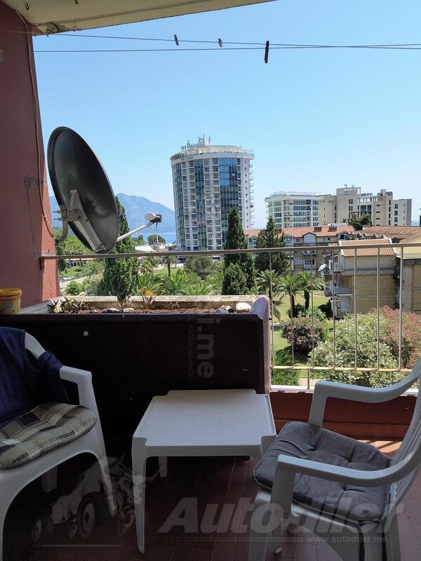 Trosoban stan 68m2 - Budva - Centar grada