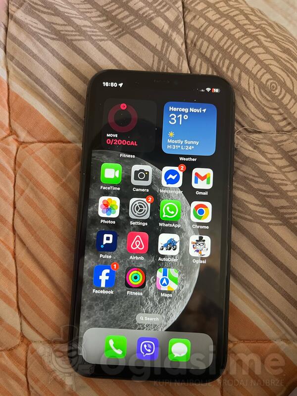 Apple - iPhone 11 64GB