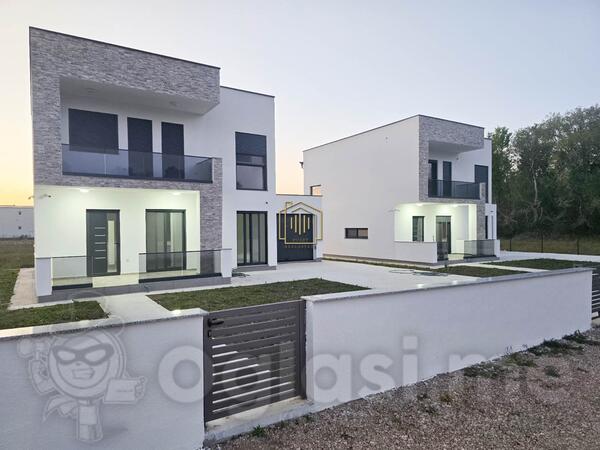 Porodična kuća 180m2 - Ulcinj - Donji Štoj