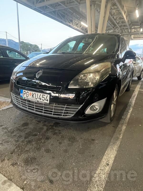 Renault - Grand Scenic