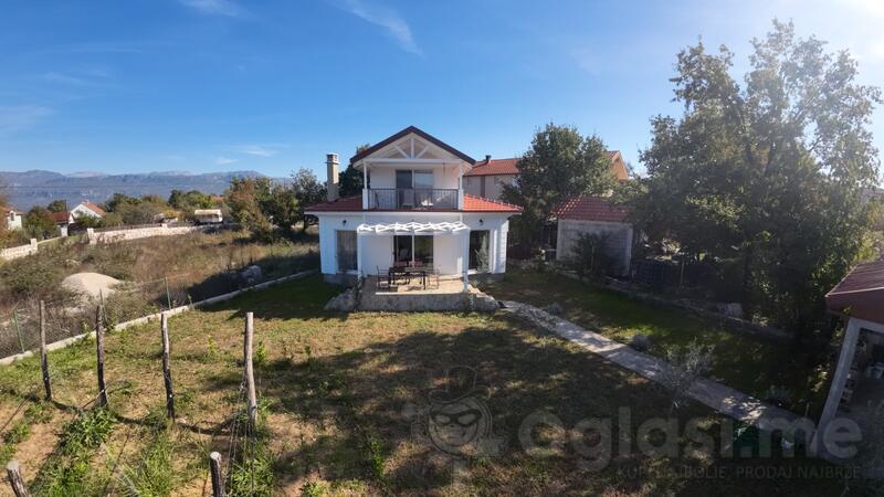 Građevinsko zemljište 600m2 - Danilovgrad - Grbe