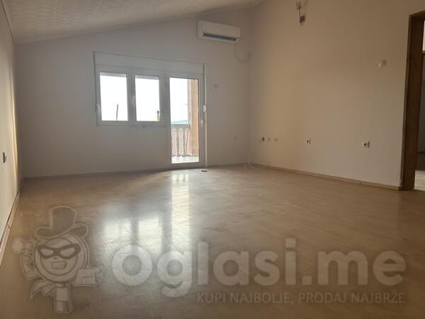 Trosoban stan 120m2 - Podgorica - > Okolina grada