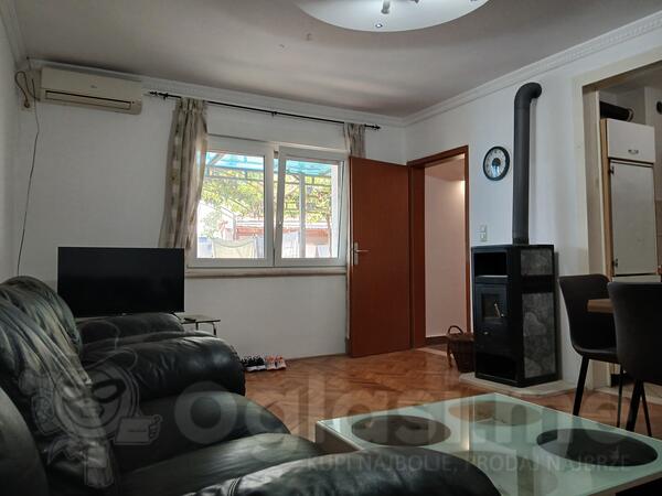 Porodična kuća 88m2 - Podgorica - Konik