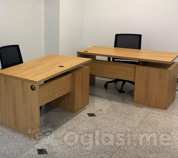 2 radna stola i 2 stolice