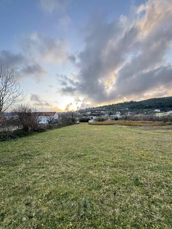 Građevinsko zemljište 1000m2 - Ulcinj - Bratica