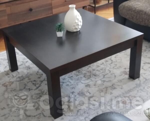 Sto za dnevni boravak