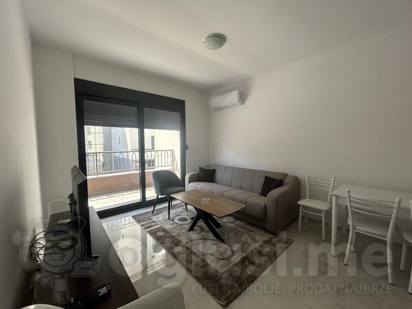 Jednosoban stan 43m2 - Bar - Čeluga