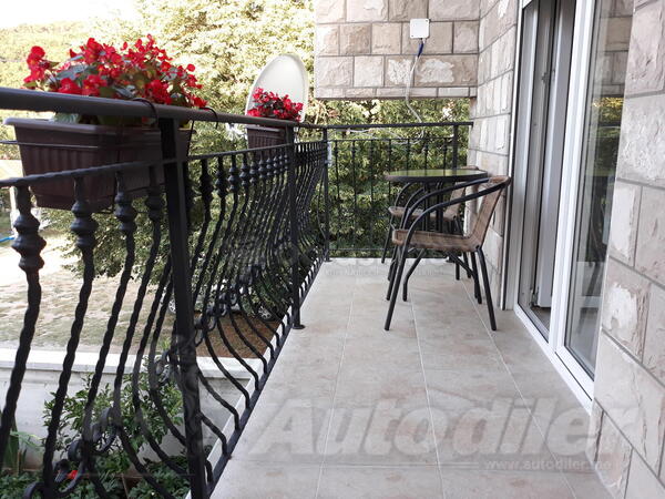 Garsonjera 35m2 - Kotor - Radanovići Radanovici