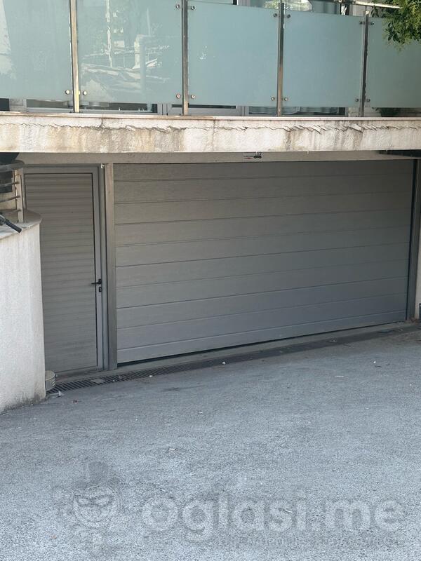 Garaža 13m2 - Budva - Centar grada