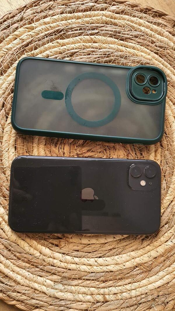 Apple - iPhone 11 64GB