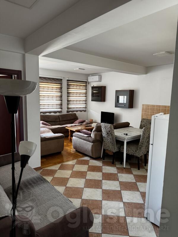 Dvosoban stan 74m2 - Bar - Popovići