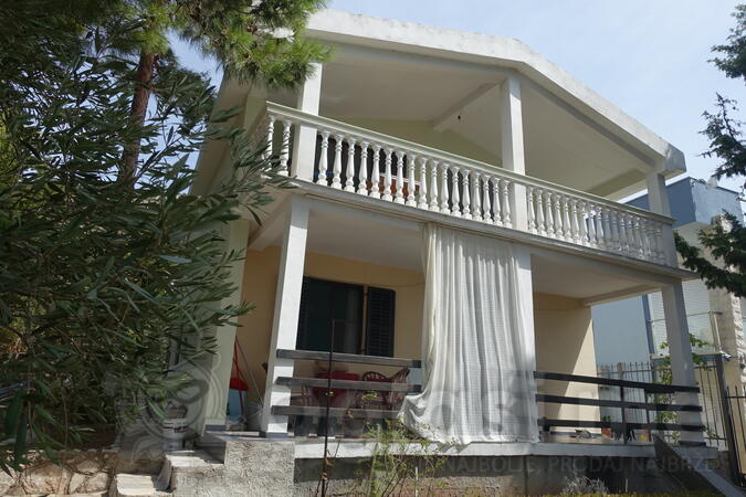 Porodična kuća 60m2 - Bar - Šušanj