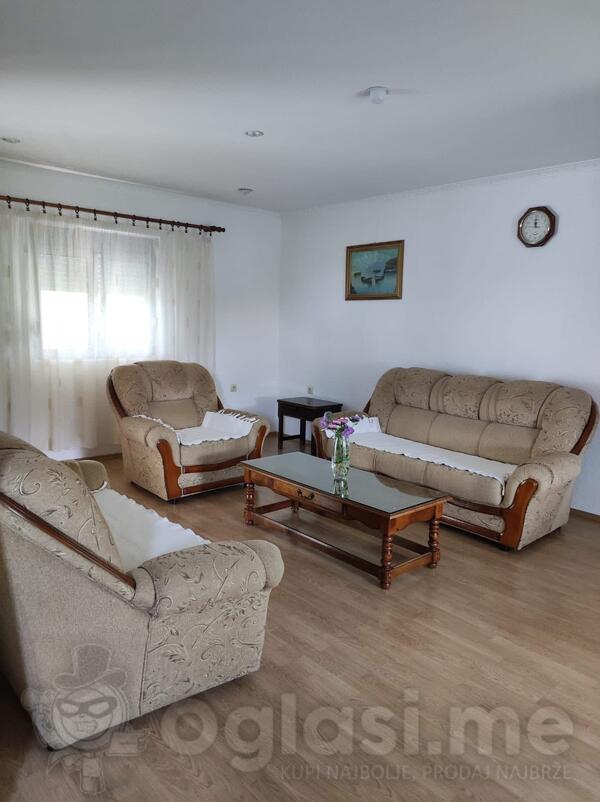 Dvosoban stan 94m2 - Bar - Polje