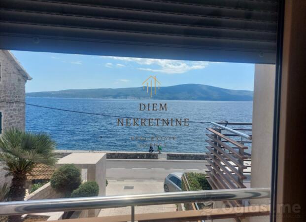 Dvosoban stan 65m2 - Tivat - Donja Lastva