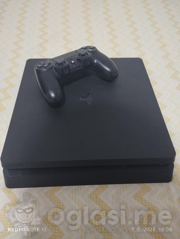 Sony - PlayStation 4