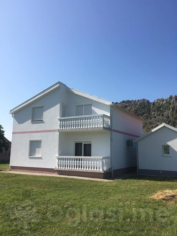 Porodična kuća 145m2 - Podgorica - Podgorica (uži dio)