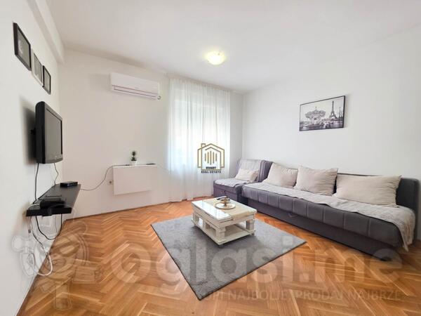 Garsonjera 28m2 - Podgorica - Blok 9