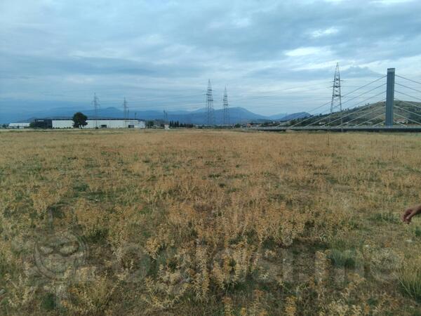 Građevinsko zemljište 3900m2 - Podgorica - > Okolina grada