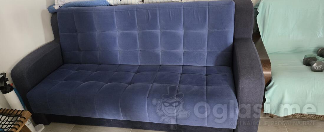 Prodajem trosed i dve fotelje