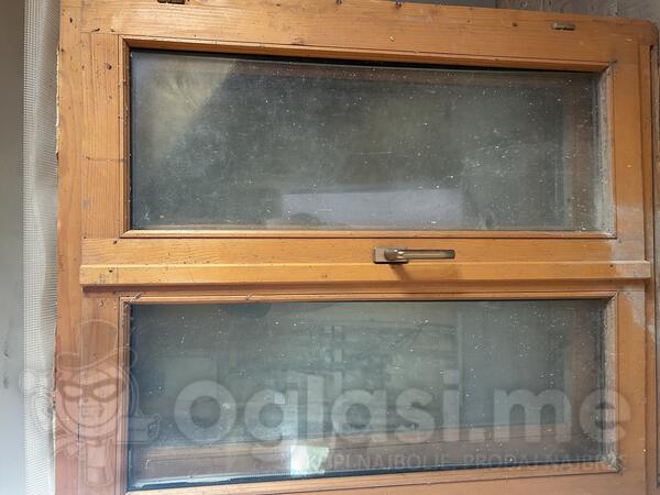 Prodajem 4 drvena dvokrilna prozora 