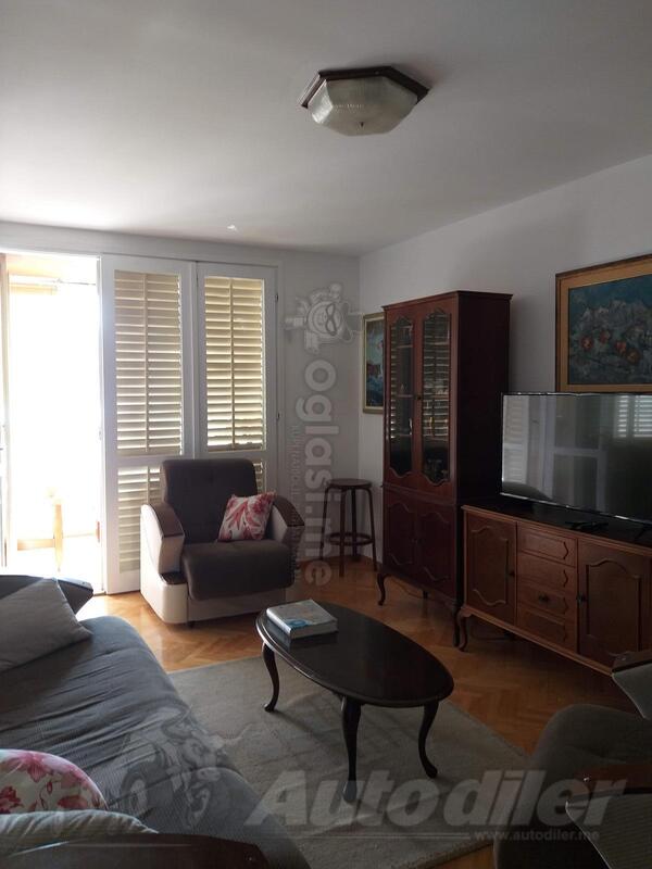 Dvosoban stan 79m2 - Herceg Novi - Topla