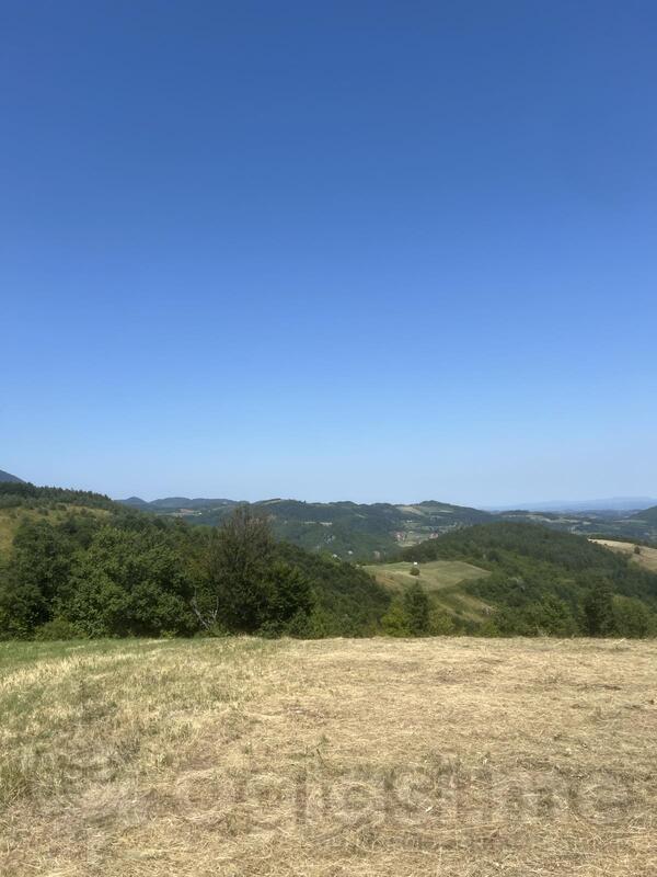 Građevinsko zemljište 3000m2 - Valjevo - Vujinovača