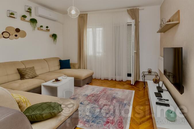 Jednosoban stan 56m2 - Cetinje - Centar grada