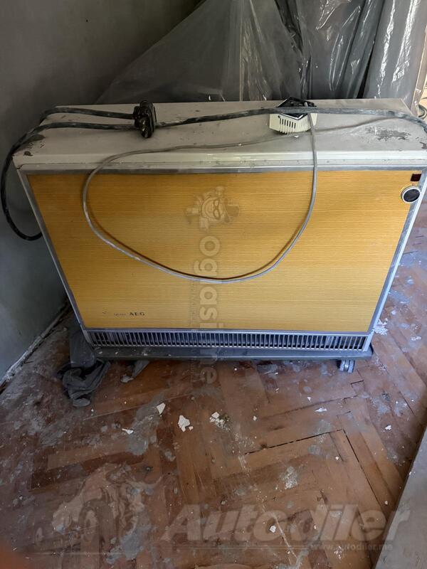 Tople i grijane vitrine