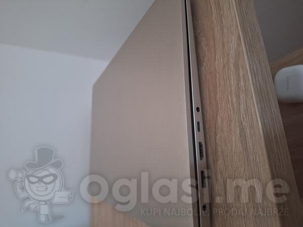 Lenovo  - 15.6" AMD Ryzen 5 8GB GB