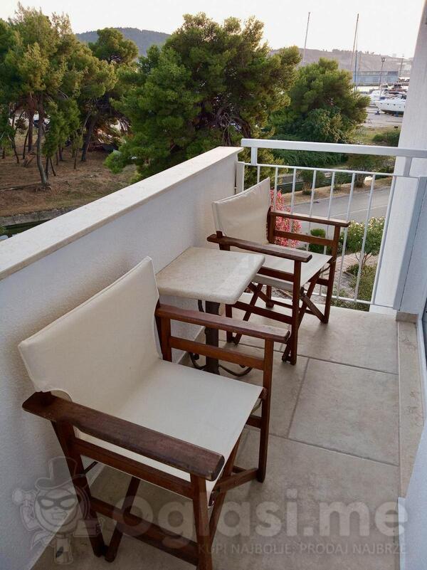 Jednosoban stan 40m2 - Bar - Centar grada