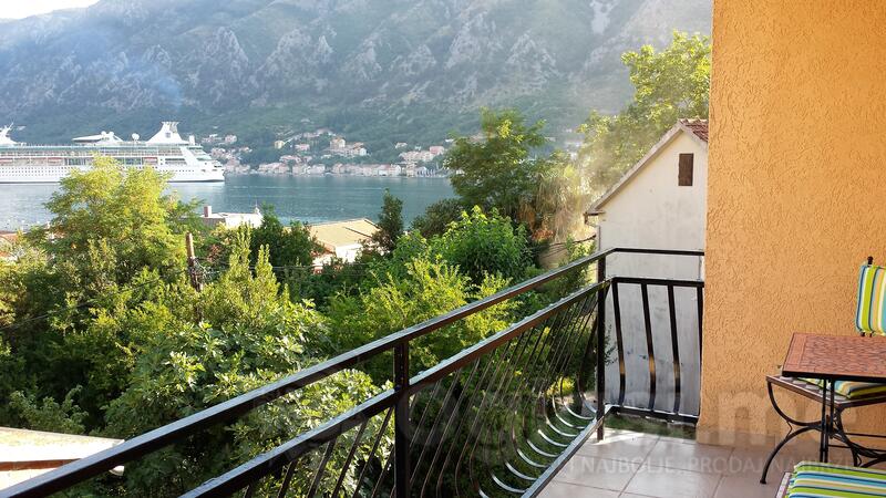 Dvosoban stan 65m2 - Kotor - Dobrota