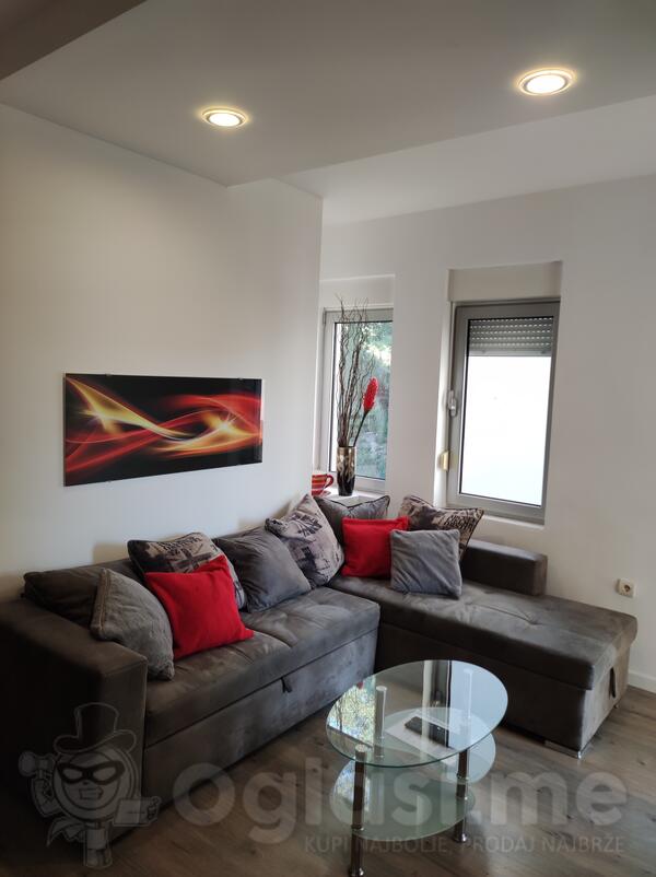 Jednosoban stan 39m2 - Herceg Novi - Topla Nikole Ljubibratica 88D ²