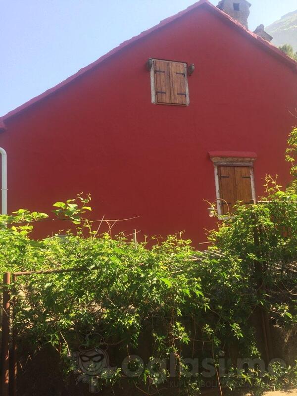 Porodična kuća 135m2 - Kotor - Dobrota