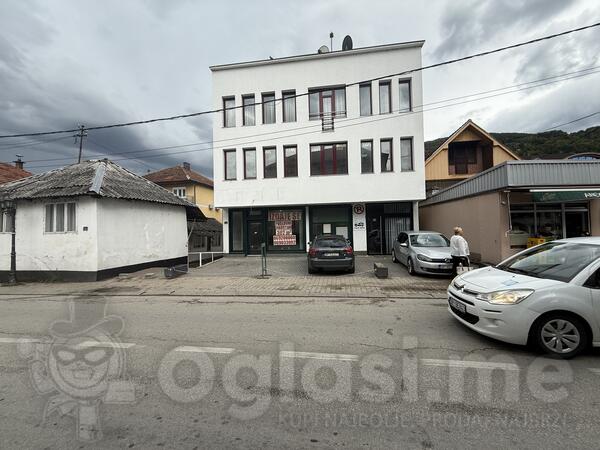 Poslovna zgrada 302m2 - Bijelo Polje - Tršova