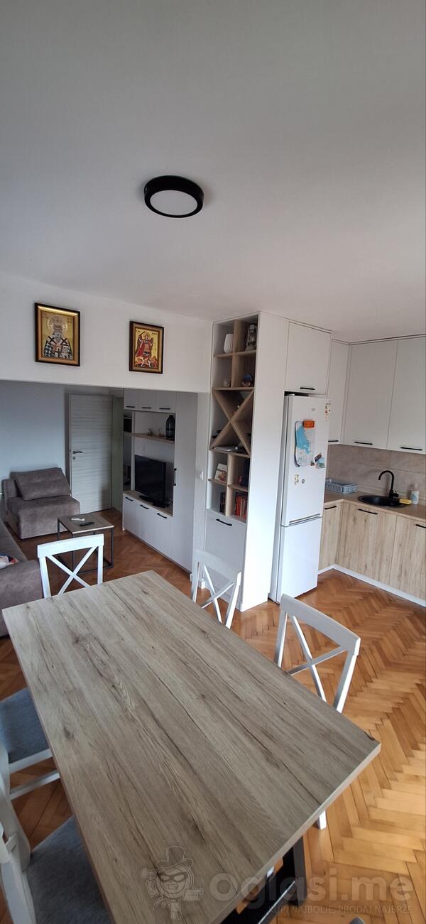 Dvosoban stan 60m2 - Tivat - Tripovići