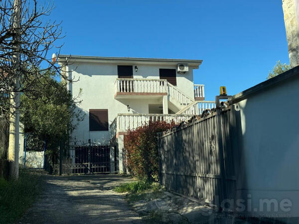 Porodična kuća 195m2 - Ulcinj - Utjeha