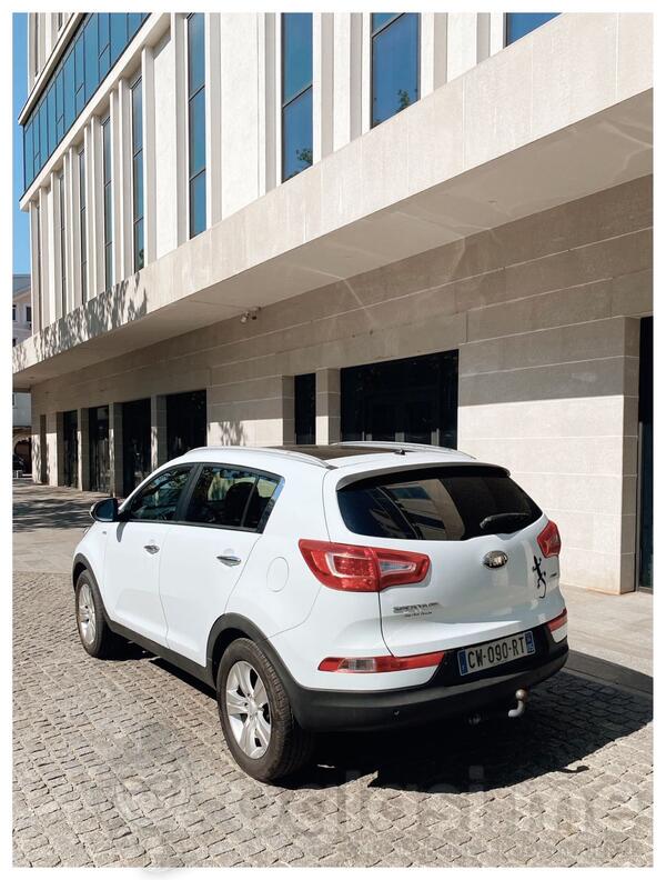 Kia - Sportage - AWD