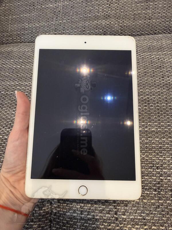 Apple iPad mini 4