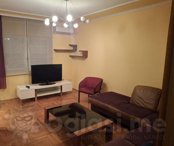 Dvosoban stan 73m2 - Podgorica - Stari Aerodrom