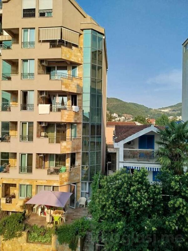 Dvosoban stan 65m2 - Budva - Centar grada