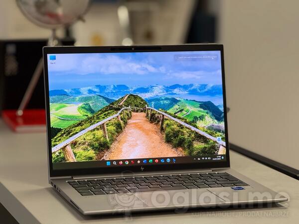 HP HP Zbook FireFly 14 G10 - 14.1" Intel i7 16GB GB