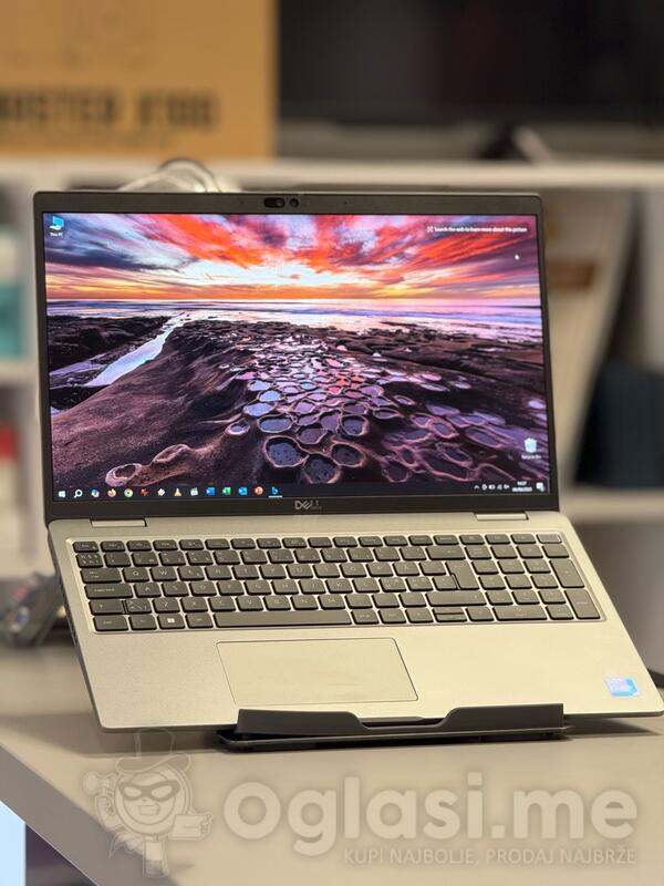 Dell Dell Latitude 5540 - 15.6" Intel i7 16GB GB