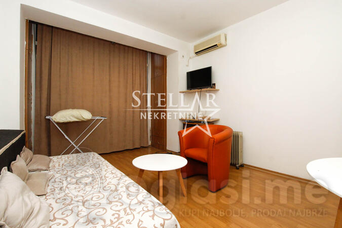 Garsonjera 30m2 - Podgorica - Centar grada