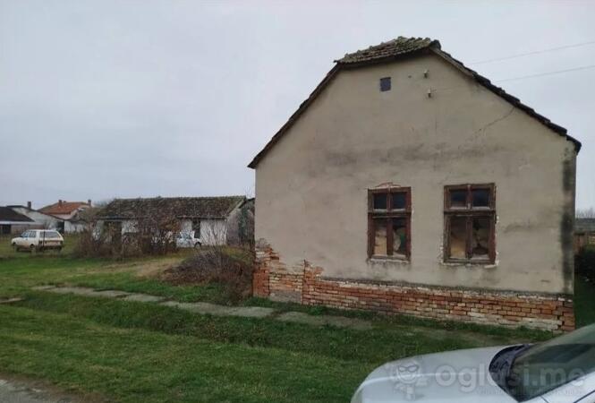 Porodična kuća 70m2 - Zrenjanin - Lazarevo