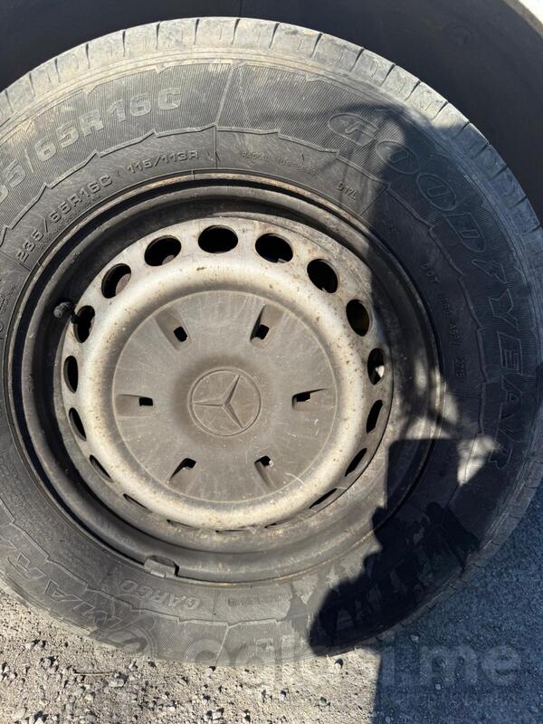 GoodYear - Michellin and Goodyear 235/65/R16C All terrain - Univerzalna guma