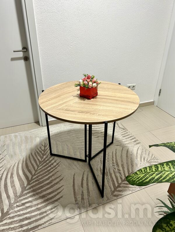 PRODAJEM PREKLOPNE STOLOVE